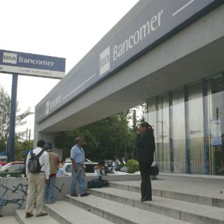 Consignan a dos presuntos asaltabancos