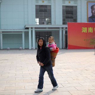 Cambia China su política de un solo hijo