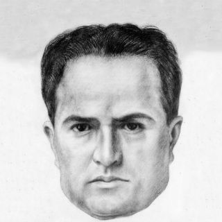 El rector que sigue en el Paraninfo