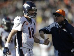 Peyton Manning y John Fox comandaron a los Broncos a una marca de 13-3, la mejor de la Conferencia Americana. AP /
