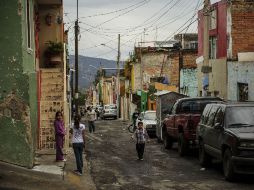 En la colonia Santa Cecilia se acostumbra a celebrar con disparos al aire, provocando que las balas perdidas hieran a inocentes.  /