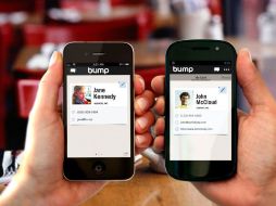 Bump es una aplicación que permitía intercambiar archivos entre celulares al golpear uno contra el otro. ESPECIAL /