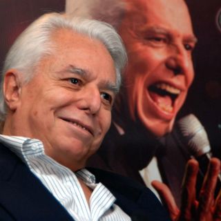 Políticos y actores, morosos del SAT