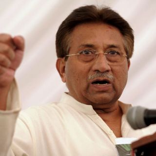 Ex presidente de Pakistán Musharraf es hospitalizado