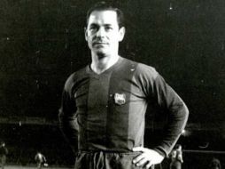 Esta es una de las postales de Seguer, jugador de gran resistencia física, describen en la web. ESPECIAL /