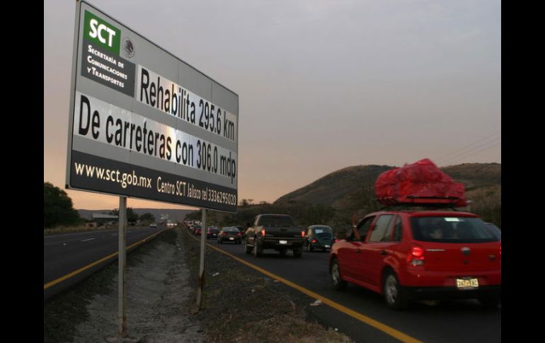 Una familia perdió a uno de sus integrantes a causa de un percance vial cerca de Zacoalco.  /