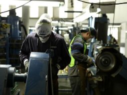 Para cinco de cada 10 personas, lo importante durante 2014 será mejorar sus condiciones laborales o tener un nuevo trabajo. ARCHIVO /