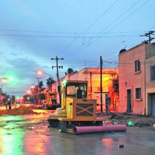 Pérdida de tiempo, la queja de quienes conviven con las obras del Oriente