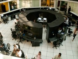 El centro bursátil mexicano registró un balance semanal negativo. ARCHIVO /