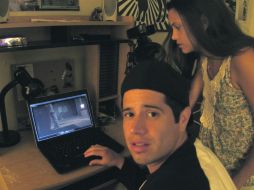 La inversión de la saga de Actividad Paranormal ha sido mínima; la primera costó 700 mil dólares y la quinta parte 7 MDD. ESPECIAL /