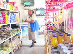 La Profeco informó que los productos de la canasta básica no fueron gravados en la reforma fiscal; no debe aumentar su precio.  /