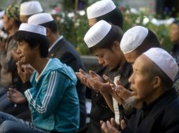 Ciudadanos de Ningxia se encontraban en la mezquita para conmemorar a un difunto líder religioso. ARCHIVO /