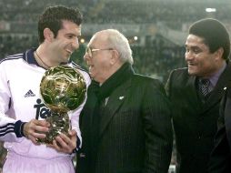 Di Stéfano y Eusebio compartieron varios momentos una vez retirados de las canchas. ARCHIVO /