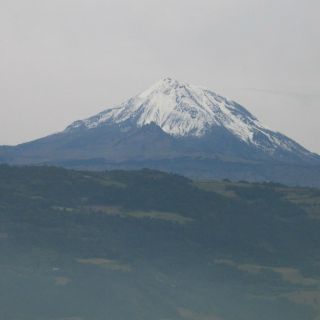Encuentran cuerpo de alpinista en el Pico de Orizaba