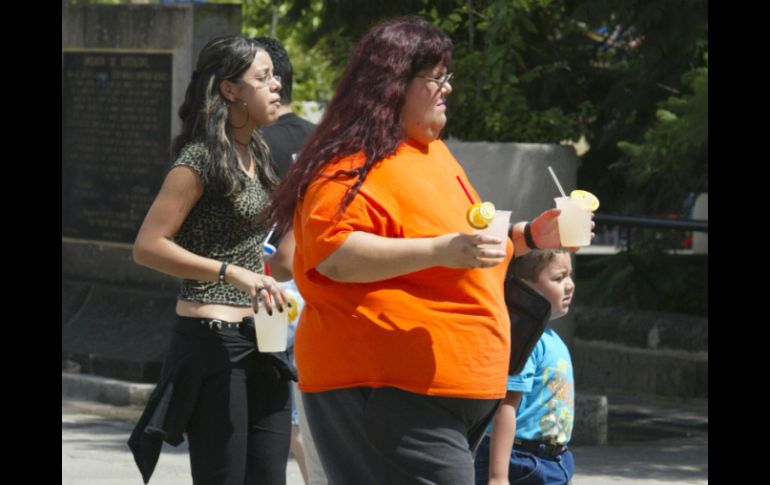 El sobrepeso y la obesidad son importantes precursores de infartos. ARCHIVO /