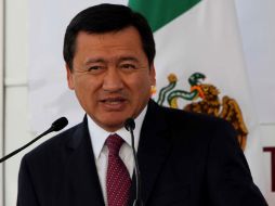 Osorio Chong se presenta en su calidad de Secretario Ejecutivo del Sistema Nacional de Protección Civil. ARCHIVO /