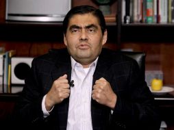 El senador perredista subestimó su diabetes; tuvo infección en el pie derecho que cuando tuvo que ser atendida ya no tenía remedio. SUN /