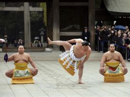 El ritual suele realizarse en los santuarios importantes de todo el país. EFE /