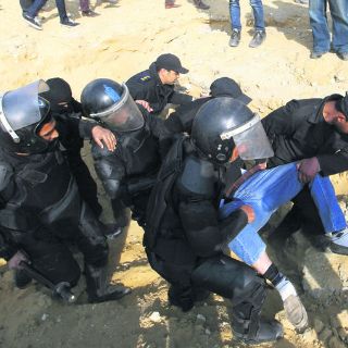 Suspenden el juicio a Morsi