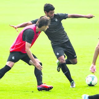 Los Txuri-Urdin ante el Submarino Amarillo