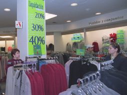 Lo más importante que debes de tomar en cuenta al visitar las tiendas, es adquirir piezas clásicas de la firma deseada. ARCHIVO /