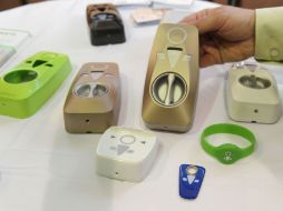 Una aplicación informa a la cerradura que alguien se está  acercando y si dispone de 'clave numérica', la puerta se abre. AFP /