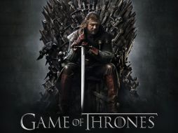 La multipremiada serie narra la épica y mortal lucha por el poder entre varias familias en los siete reinos de Westeros. ARCHIVO /