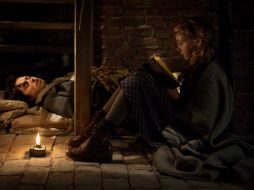 Trama. Cuenta la historia de Liesel Mamminger, una niña de nueve años adoptada por una familia obrera. ESPECIAL /