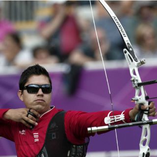 Va Juan René Serrano por cuarto título centroamericano
