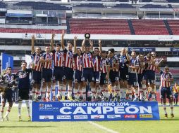 Chivas de la categoría Sub 15 se coronó este medio día al imponerse en la final de torneo de Invierno 2014. MEXSPORT /