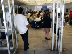 Con la nueva Ley del ISSSTE comenzaron las denuncias de las y los trabajadores. ARCHIVO /