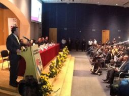 'Si siguen las cosas así en #Michoacán, las elecciones del 2015 ahí corren riesgo de no realizarse'.  Imagen tomada de @PRDmexico. ESPECIAL /