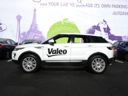 Valeo presentó un prototipo de coche que se aparca solo. EFE /