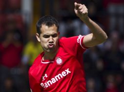 Pablo Velázquez anotó de penal el segundo tanto de los Diablos. AFP /