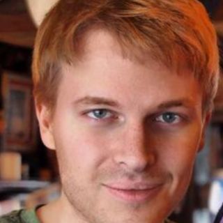 Hijo de Woody Allen critica homenaje a su padre en Globos de Oro