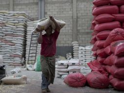 México ocupa actualmente el tercer lugar entre los socios más importantes de EU. ARCHIVO /