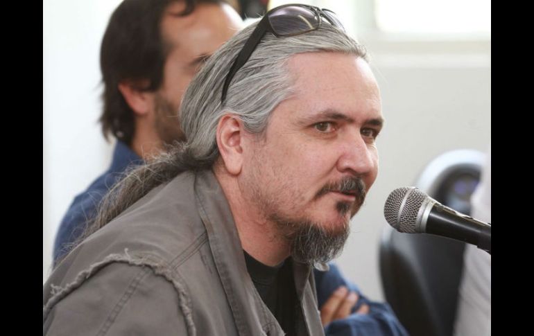 Este 2014 Carlos Avilez podría publicar su poemario. ARCHIVO /