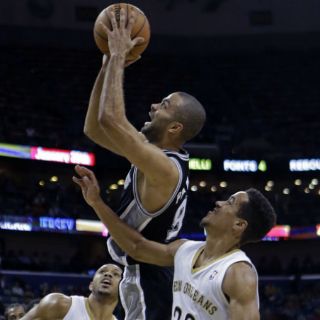 Parker guía a Spurs en triunfo sobre los Pelicans