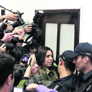 Elisa Ayón toma despacho por la fuerza; ayuntamiento denunciará