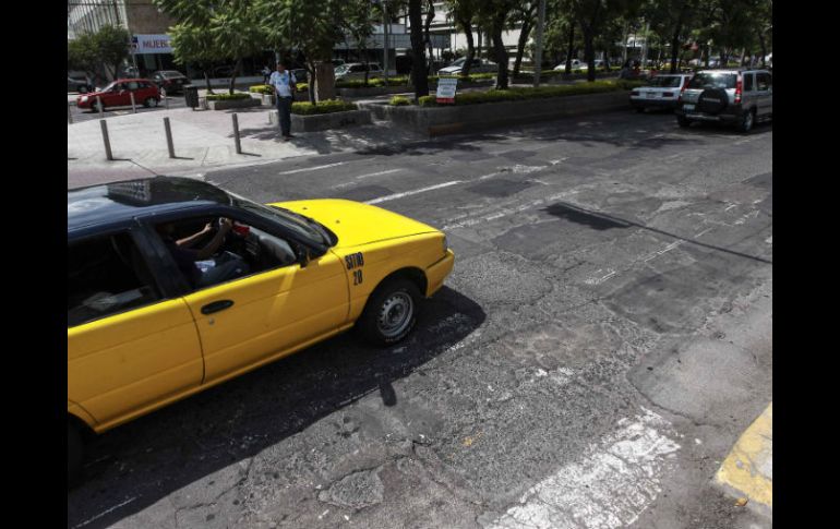 La avenida Chapultepec estará cerrada en ambos sentidos desde José Guadalupe Zuno hasta Progeso. ARCHIVO /