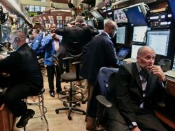 El Nasdaq Composite reporta una alza de 16.96 puntos. ARCHIVO /