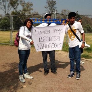 Afición de Pumas pide regreso de Hugo Sánchez
