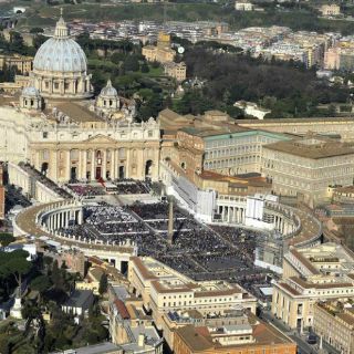 El Papa reorganiza el banco vaticano