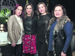 Anfitrionas y festejada. Mireille Garcín, Elena González, Gaby y Lupita Romo.  /