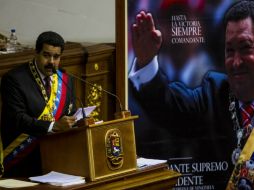 Nicolás Maduro llama a un diálogo nacional para disminuir los índices de violencia en el país. EFE /