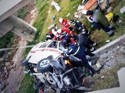 La ambulancia sufre el accidente poco después de las 06:20 de la mañana de este jueves. TOMADA DE @DrCarlosRoa  /