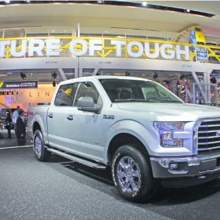 Motor City enmudeció ante el aullido de la Lobo