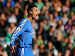 El portugués Cristiano Ronaldo hace el 1-0 a los 10 minutos con potente disparo de derecha desde fuera del área. AFP /