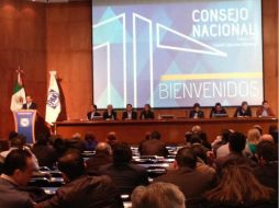 El presidente del PAN, Gustavo Madero, dando el mensaje de bienvenida al Consejo Nacional. ESPECIAL /
