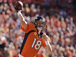 Manning llega a otro Super Bowl ahora con los Broncos. AP /
